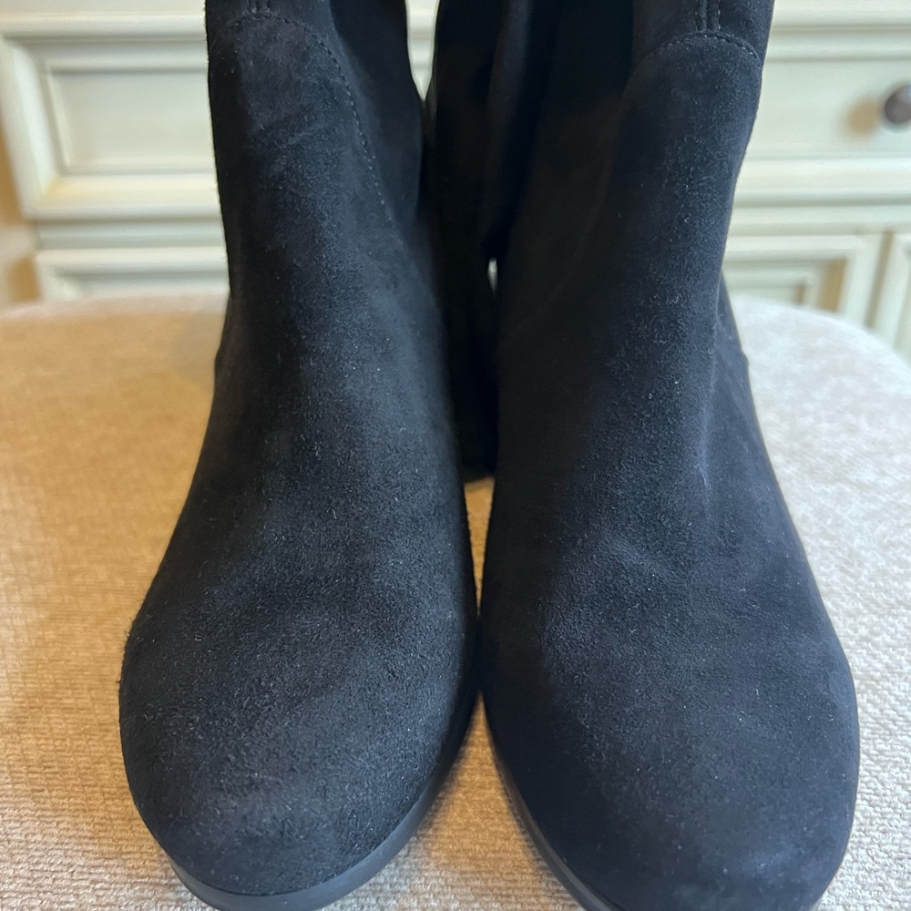 NIB Stuart Weitzman Hinterland Black Suede Over the Knee Boots Size 6.5 - Picture 5 of 11